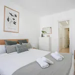 Cozy Stylish -1Bedroom 1Bathroom-Chamberi